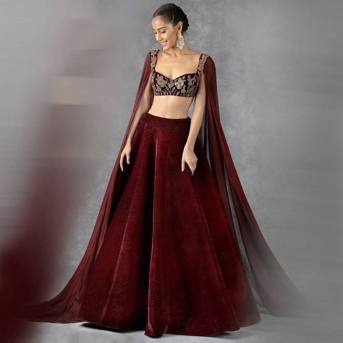 Velvet Outfits That We've Been Crushing 