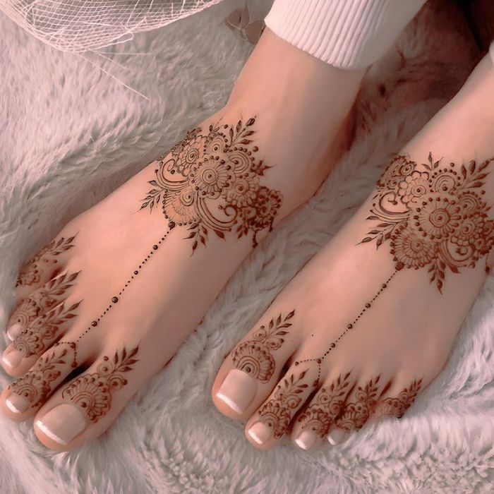 Indian Bridal (Dulhan) Mehndi Designs For Legs - K4 Fashion