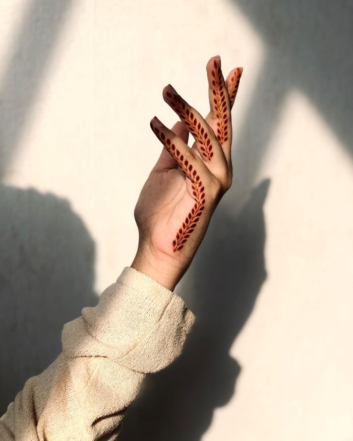 45+ Latest Finger Mehndi Designs To Try Out In 2020!