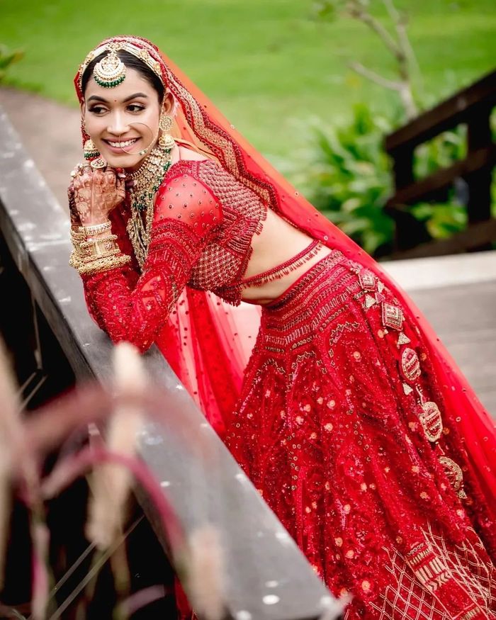 Bangles for deals red lehenga