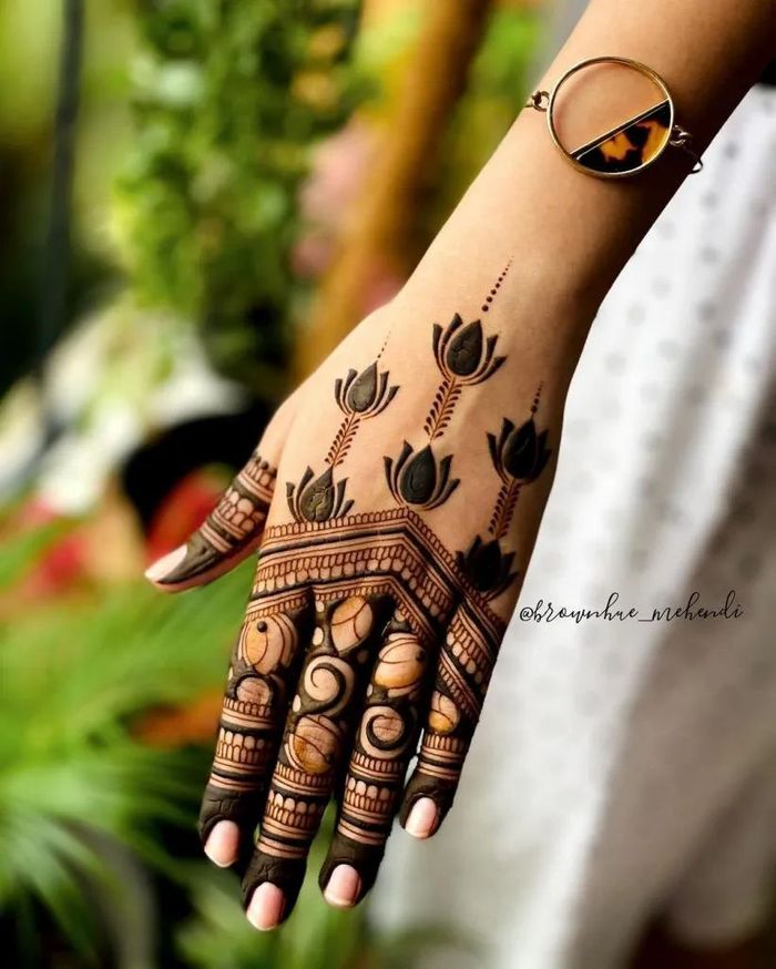 Simple Mehndi Designs For Girls - Fashion & Tech and Marketing-sonthuy.vn