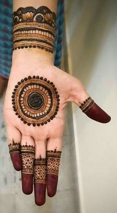 Best Mehndi Art Designs - Traditional Mehndi Design | Facebook