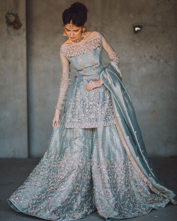 Beautiful sharara / gharara suit | Indian wedding wear, Party wear indian  dresses, Wedding outfits for women