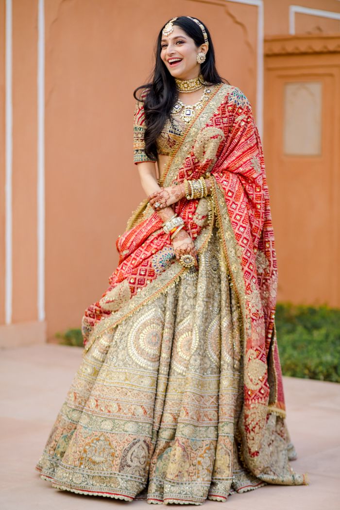 Ethnic Collection by RIMPLE AND HARPREET NARULA on Rent Online @Best Price  - Rentitbae.com