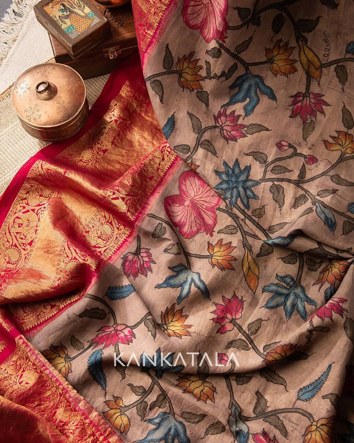 Kalamkari with kanchi border | Kalamkari saree, Contrast blouse, Blouse  design models