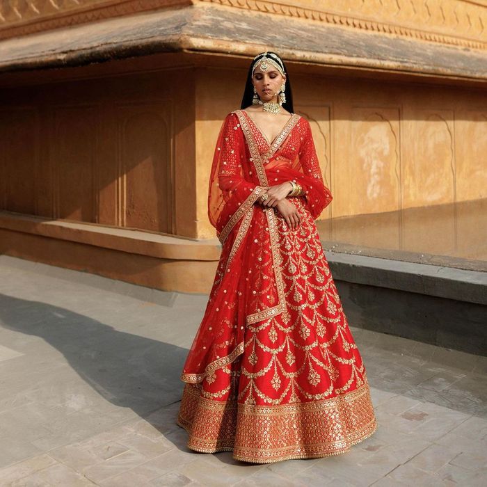 Modern New York Nikaah With The Bride In A Glam Red Sabyasachi | Bride, Bridal  lehenga red, Western style wedding