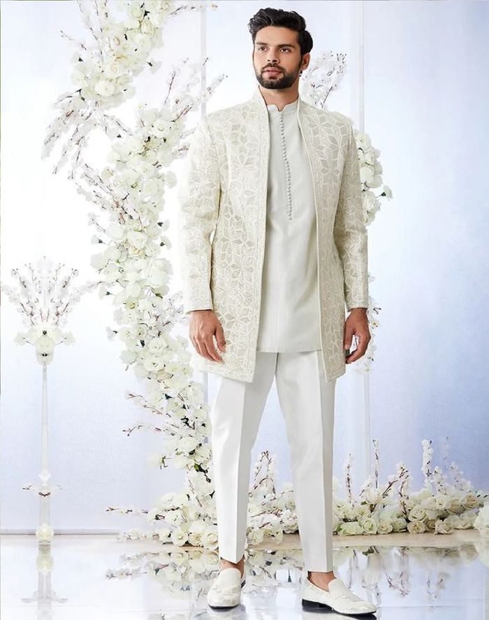 Where To Find The Most Stunning Groomwear In Mumbai!