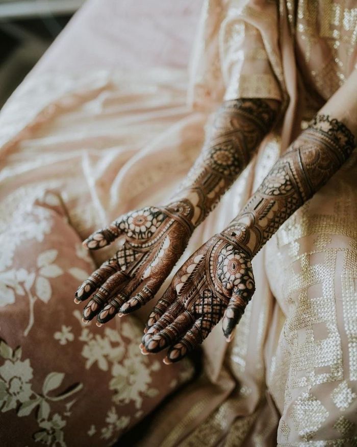 40+ Front Hand Mehndi Designs For Every Bride