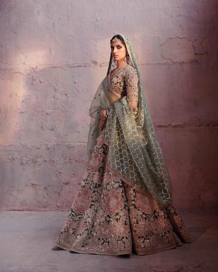 Stores For Indianwear In Delhi For Brides And Wedding Party