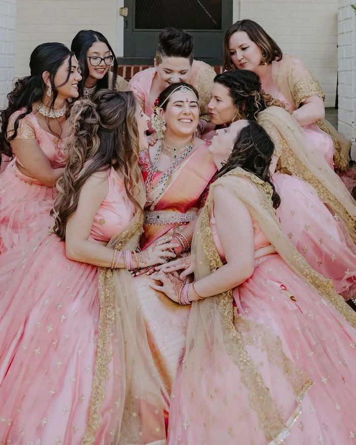 12 Props Ideas To Create Moments To Cherish With Your Bridesmaids At The  Pre-Wedding Photo Shoot