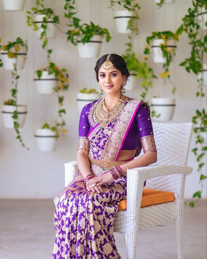 Swtantra Purple Chiffon Saree With Blouse