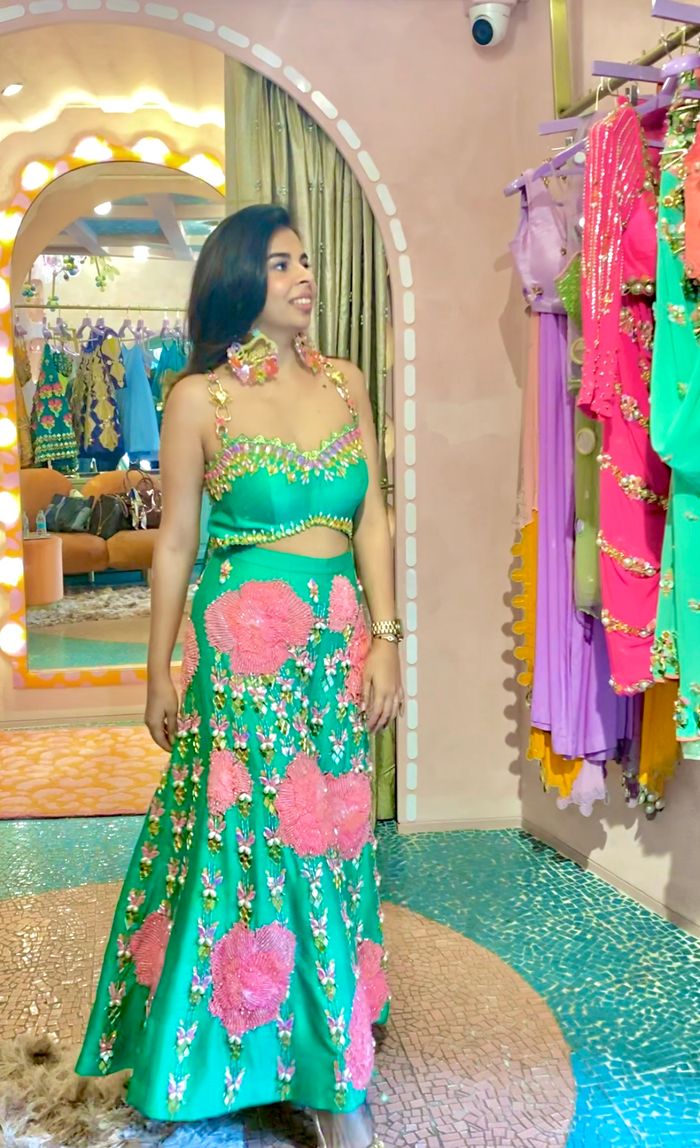 WMG Store Visit: This Bride Found Her Mehendi Outfit At Papa Don't Preach |  WedMeGood