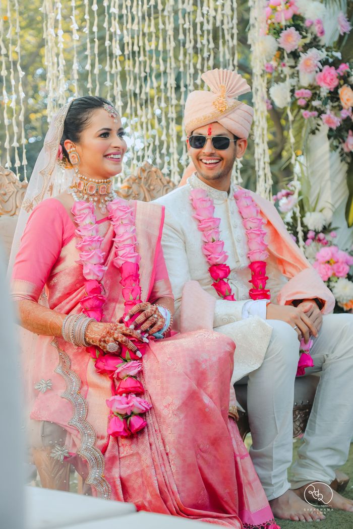 Pink Kancipuram silk saree with pink Garland | Boda india, Fotografía de  boda, Fotografia boda