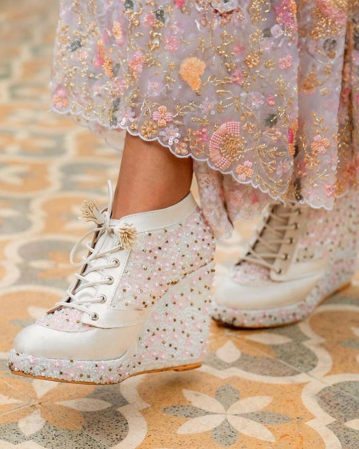 Bridal discount sneaker wedges