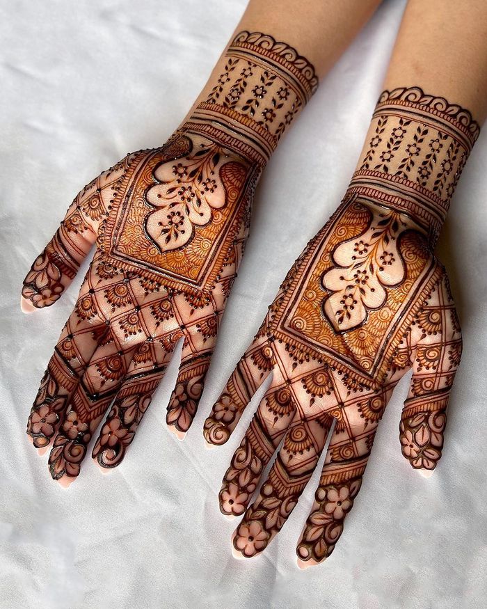 Exploring 50 Stains of Mehndi from Subtle Elegance to Dazzling Delights |  by Kreatr | Medium