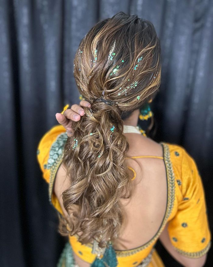Incredible Indian bride Sangeet hair style. | Photo 252300