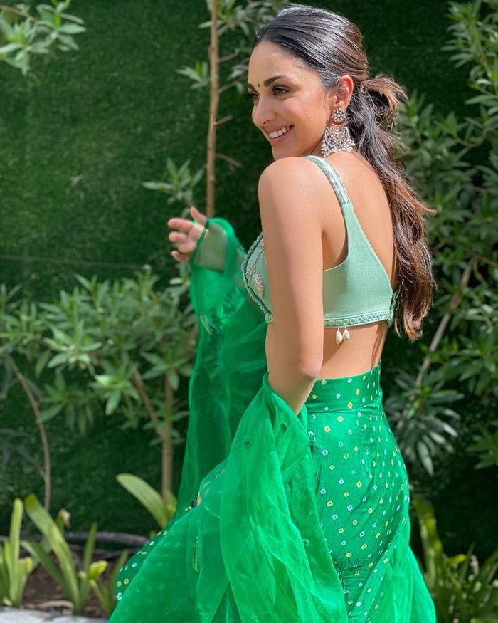 kiara advani green dress 20+ Times Served Unforgettable Goals With Her Ethnic Wardrobe! kiara advani traditional look