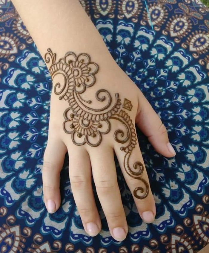 Cute Mehndi Designs for Kids