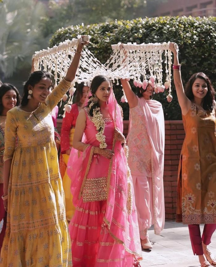 pink haldi dress for bride This Bride's Fuschia Haldi Look Went Viral For All The Right Reasons!