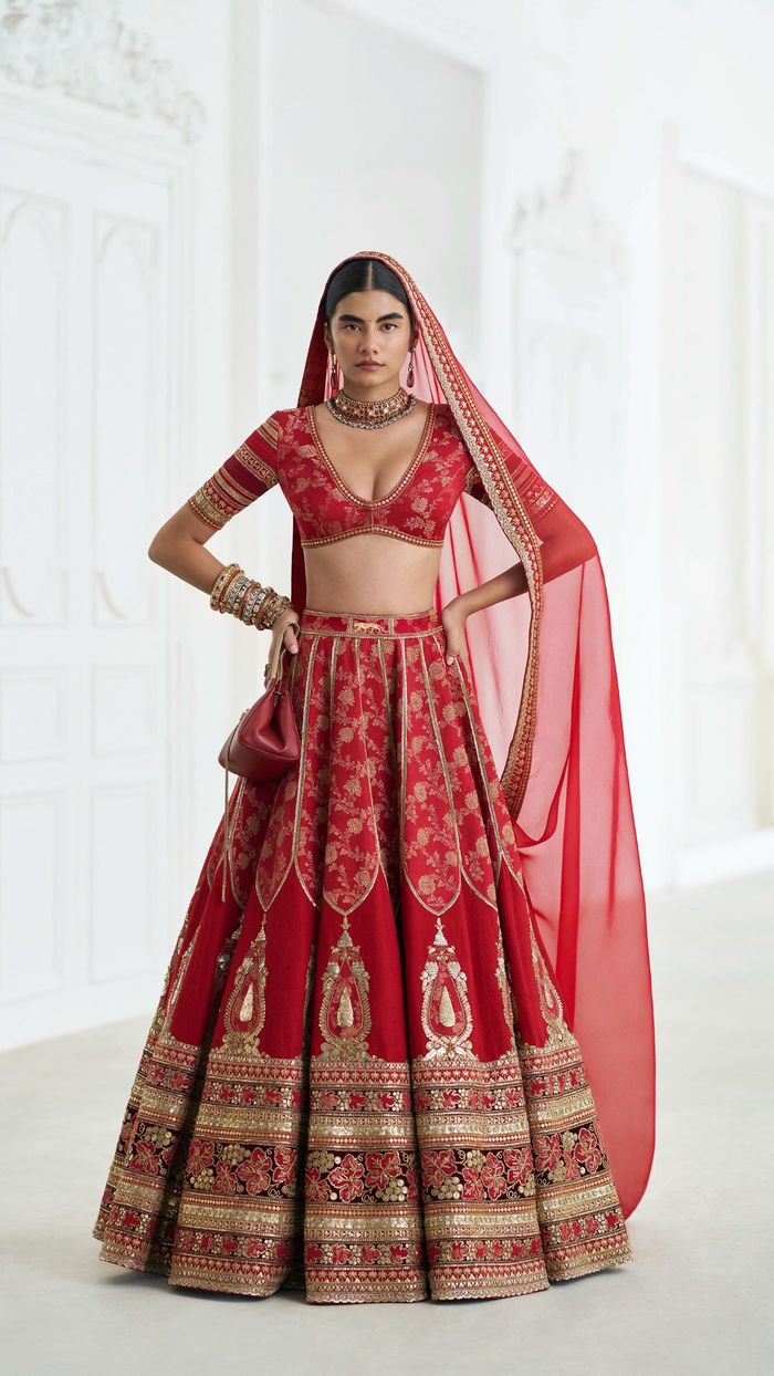 Sabyasachi's Latest Collection 2026 Is the Ultimate Guide To Statement  Bridalwear! | WedMeGood