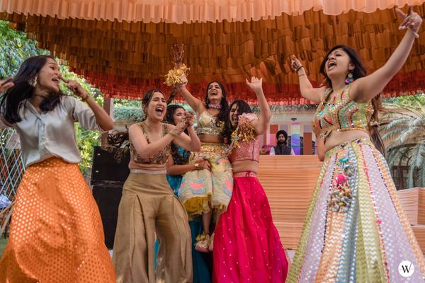 Man's Killer Dance To Hit Haryanvi Song Donning Lehenga Breaks Internet |  Viral Video