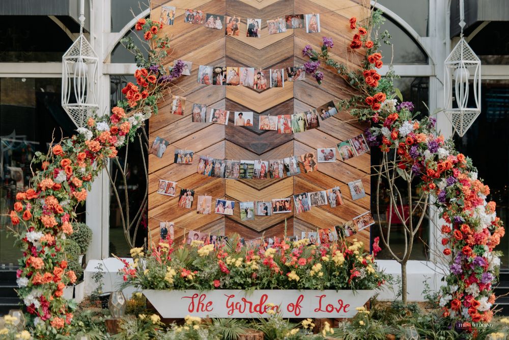 Photo of Unique wedding decoration idea with couple photos