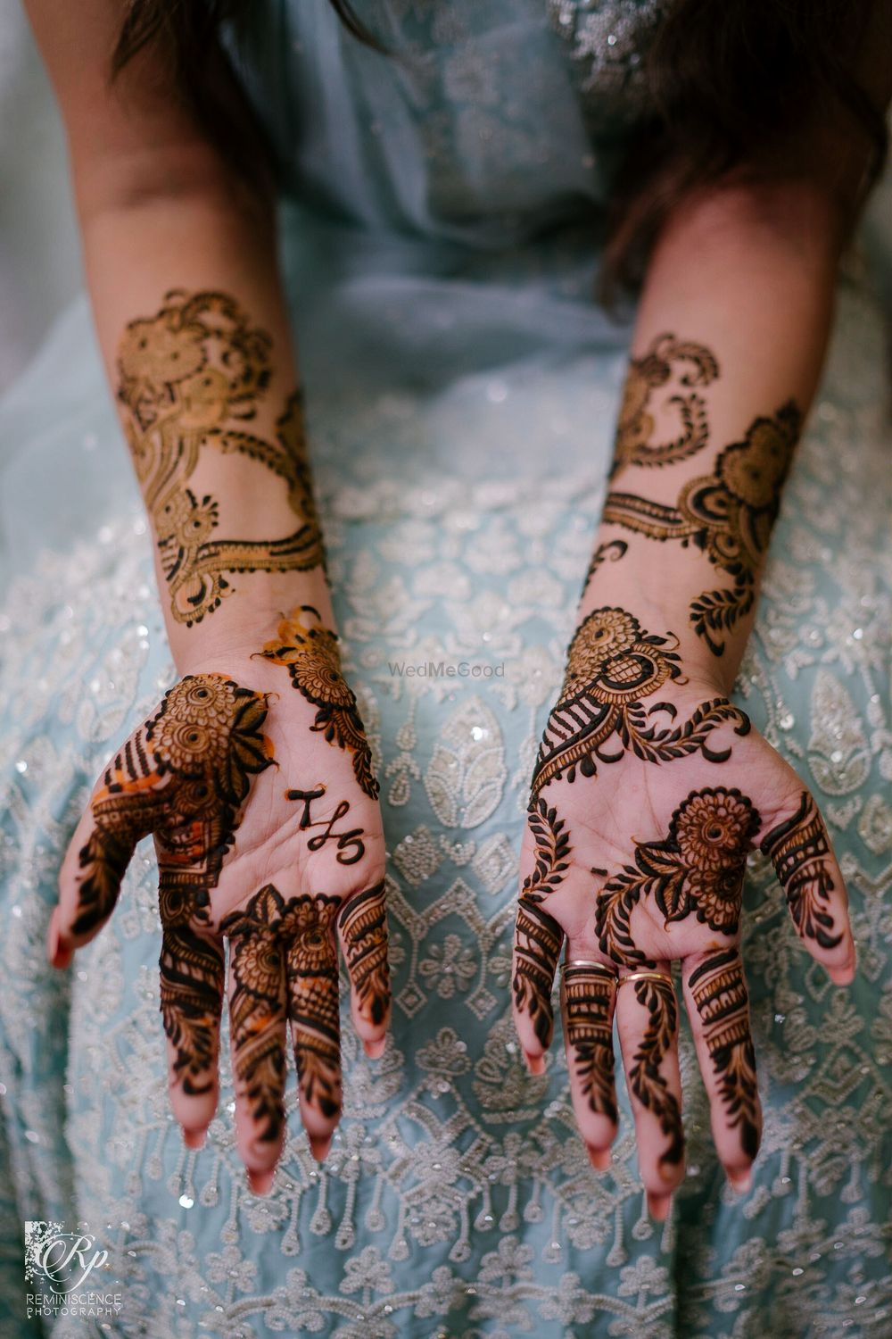 Photo of Modern mehndi design for brides to be