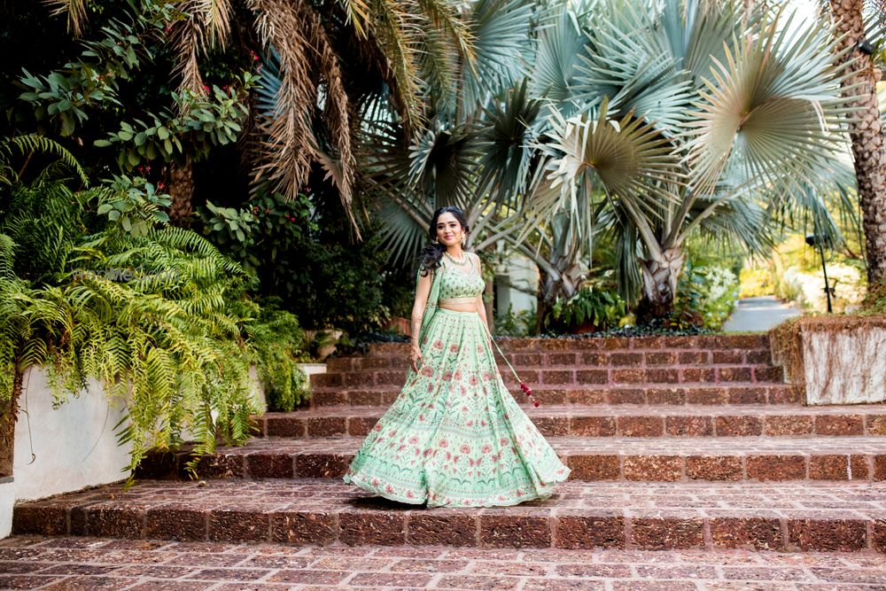 Photo of Pastel hued mehndi look inspiration