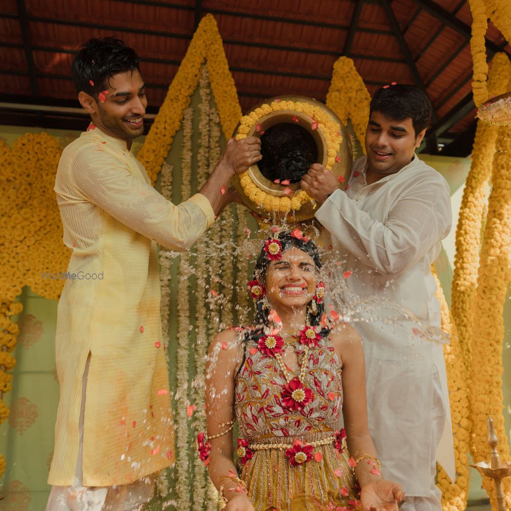 Photo of fun mangalasnam bridal portrait