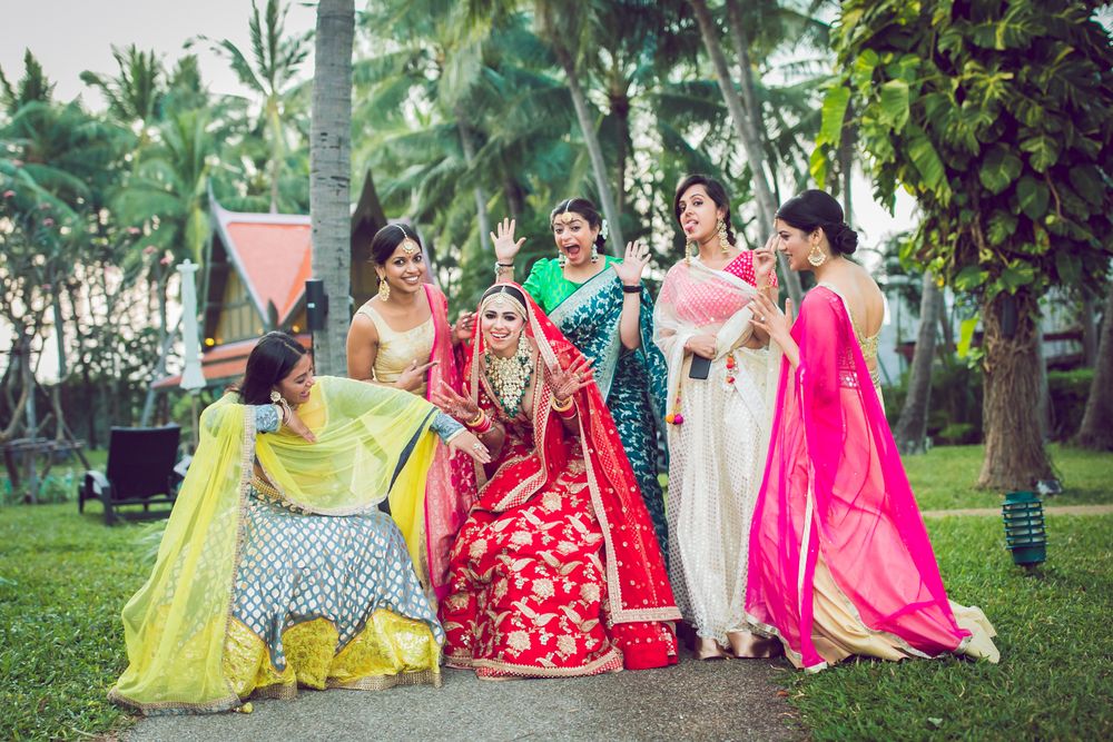 Photo of A bride is the happiest around her bridesmaids!