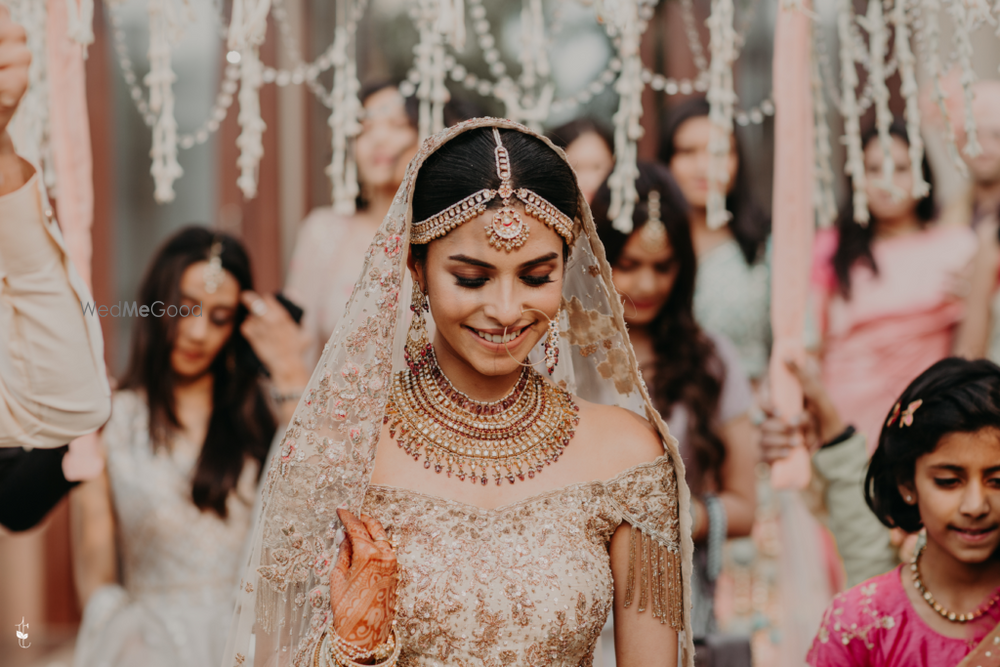 Photo of Elegant bridal shot