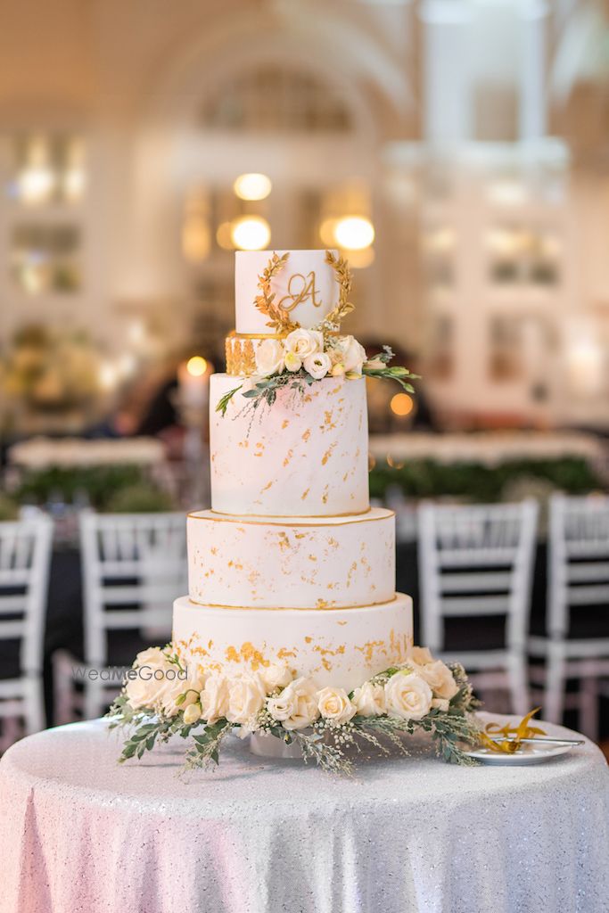 Photo of Foil finish 5 tier wedding cake