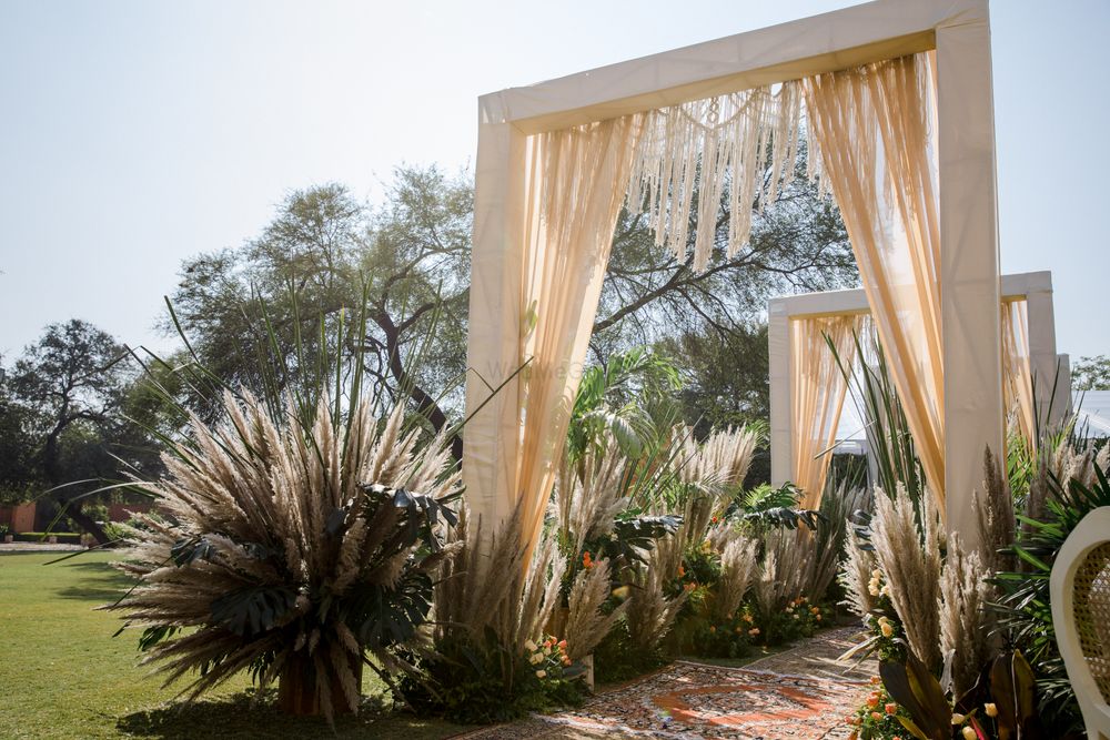 Photo of Bohemian decor for a brunch.