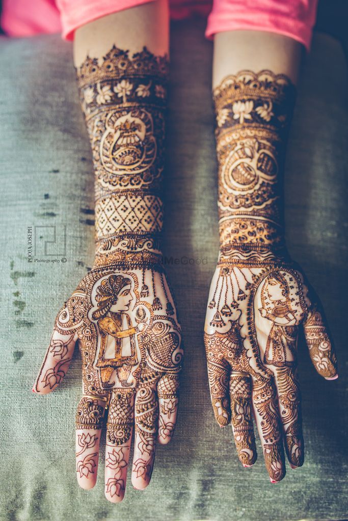 Photo of Modern bridal mehendi with bride and groom portrait