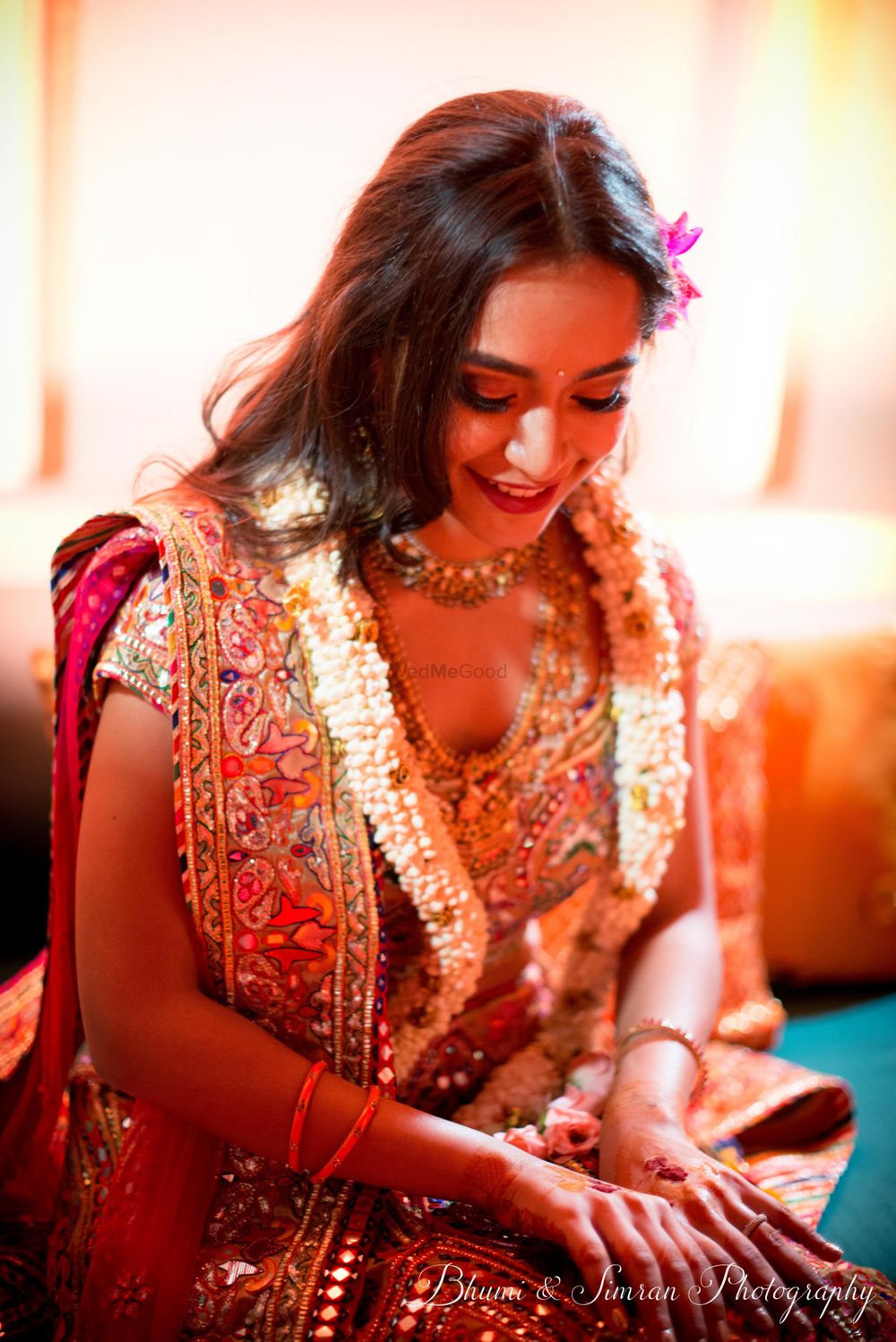 Photo of Bride with open hair and simple bridal look