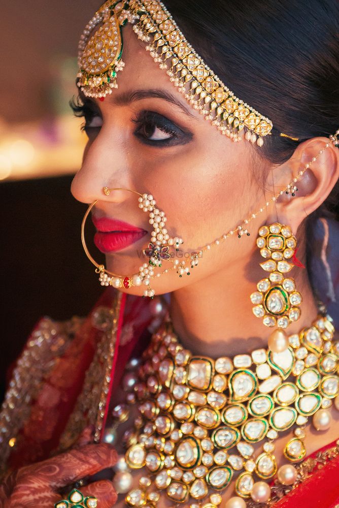 Photo of bridal nosering