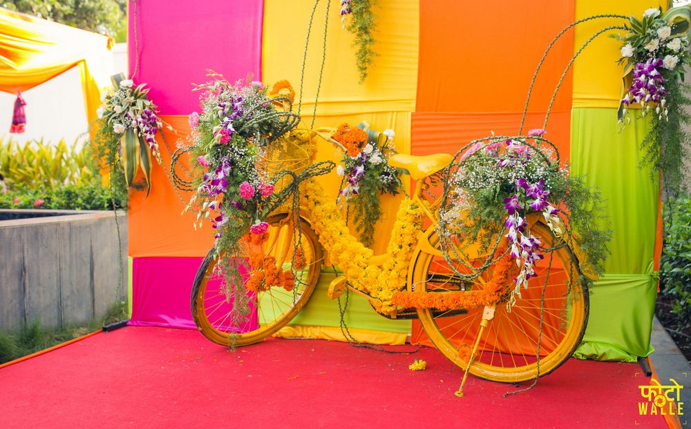 Photo of Yellow bicycle photobooth