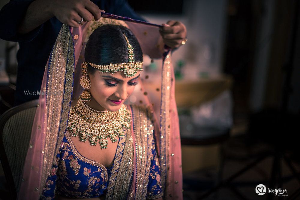 Photo of Bridal dupatta placing shot