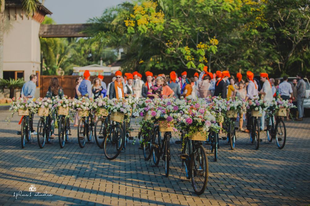 Photo of Unique baraat ideas entering on cycle