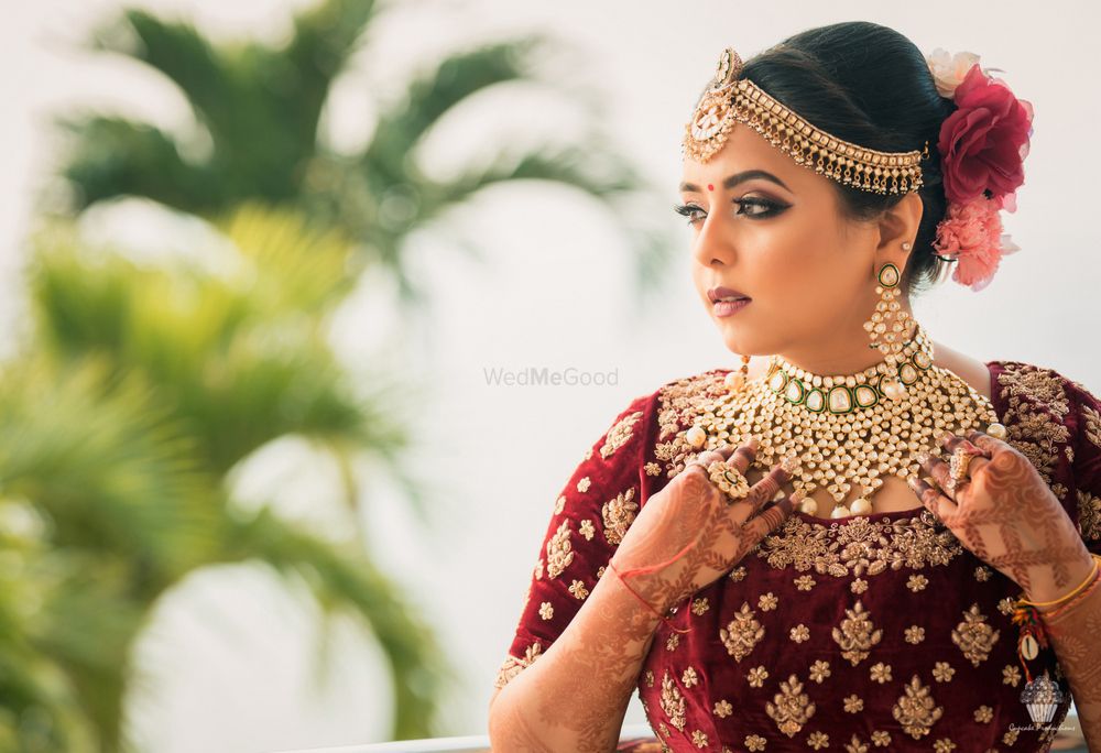 Photo of Pretty bridal portrait of wedding day