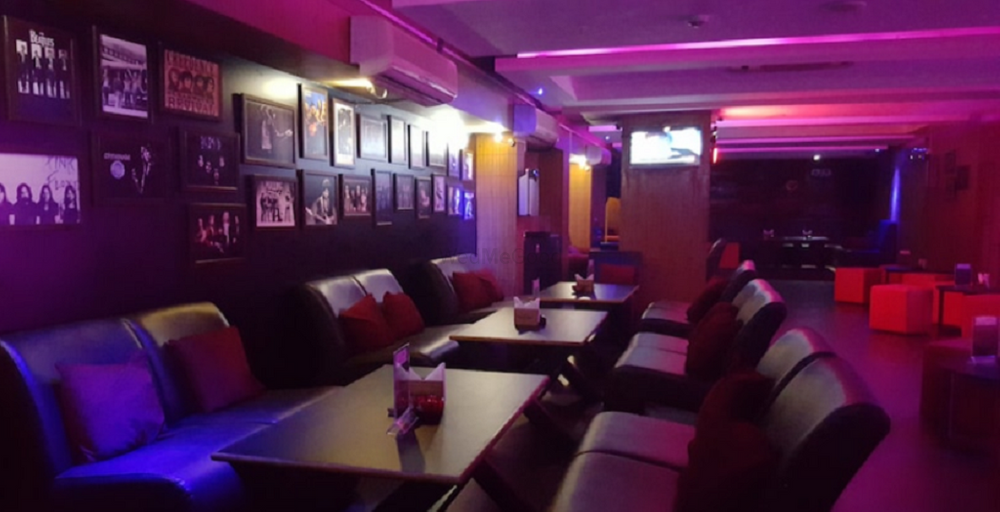 Purple Hazee Lounge & Bar