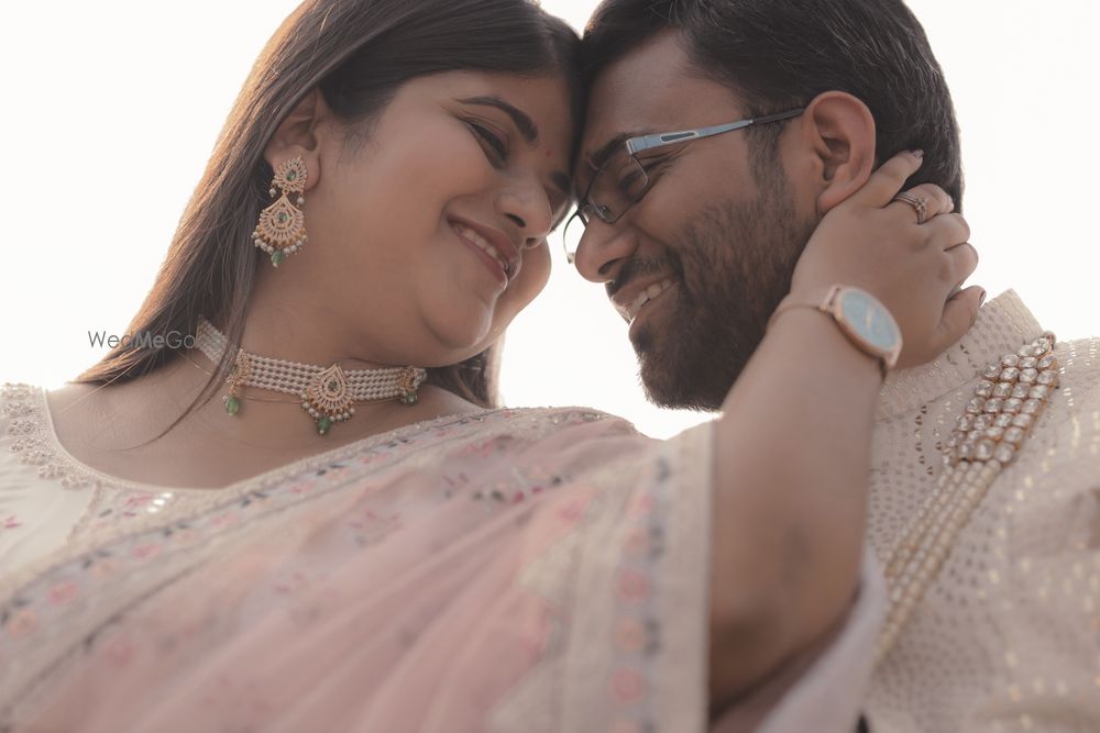Photo By Arj Photography - Pre Wedding Photographers