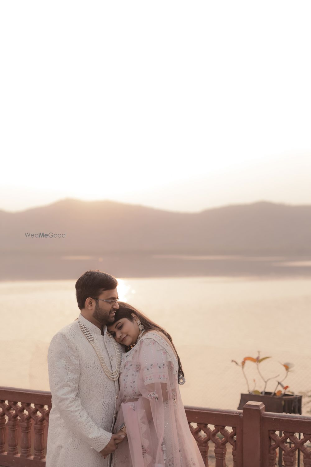 Photo By Arj Photography - Pre Wedding Photographers