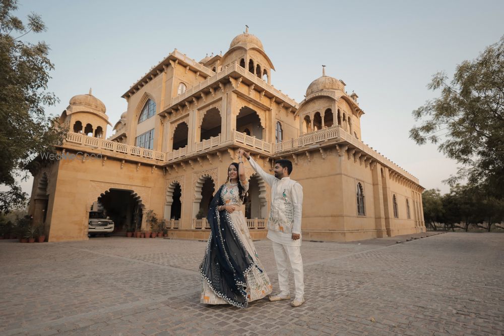 Photo By Arj Photography - Pre Wedding Photographers