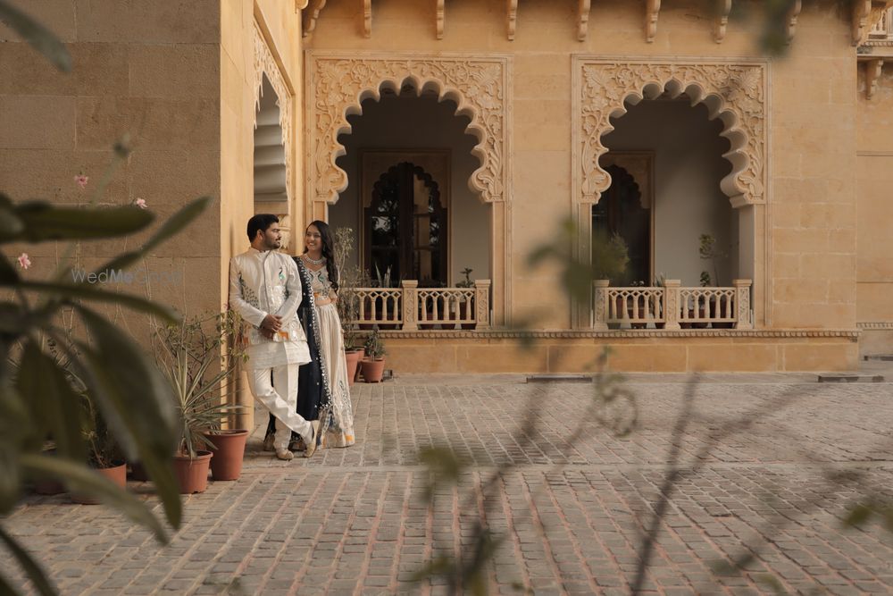 Photo By Arj Photography - Pre Wedding Photographers