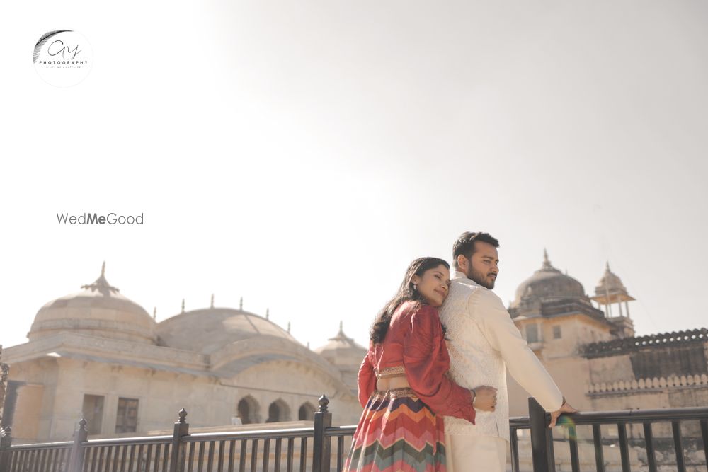 Photo By Arj Photography - Pre Wedding Photographers