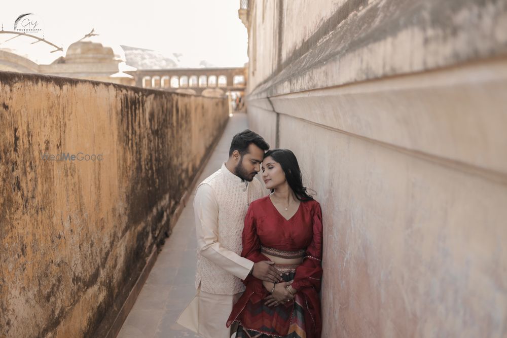 Photo By Arj Photography - Pre Wedding Photographers