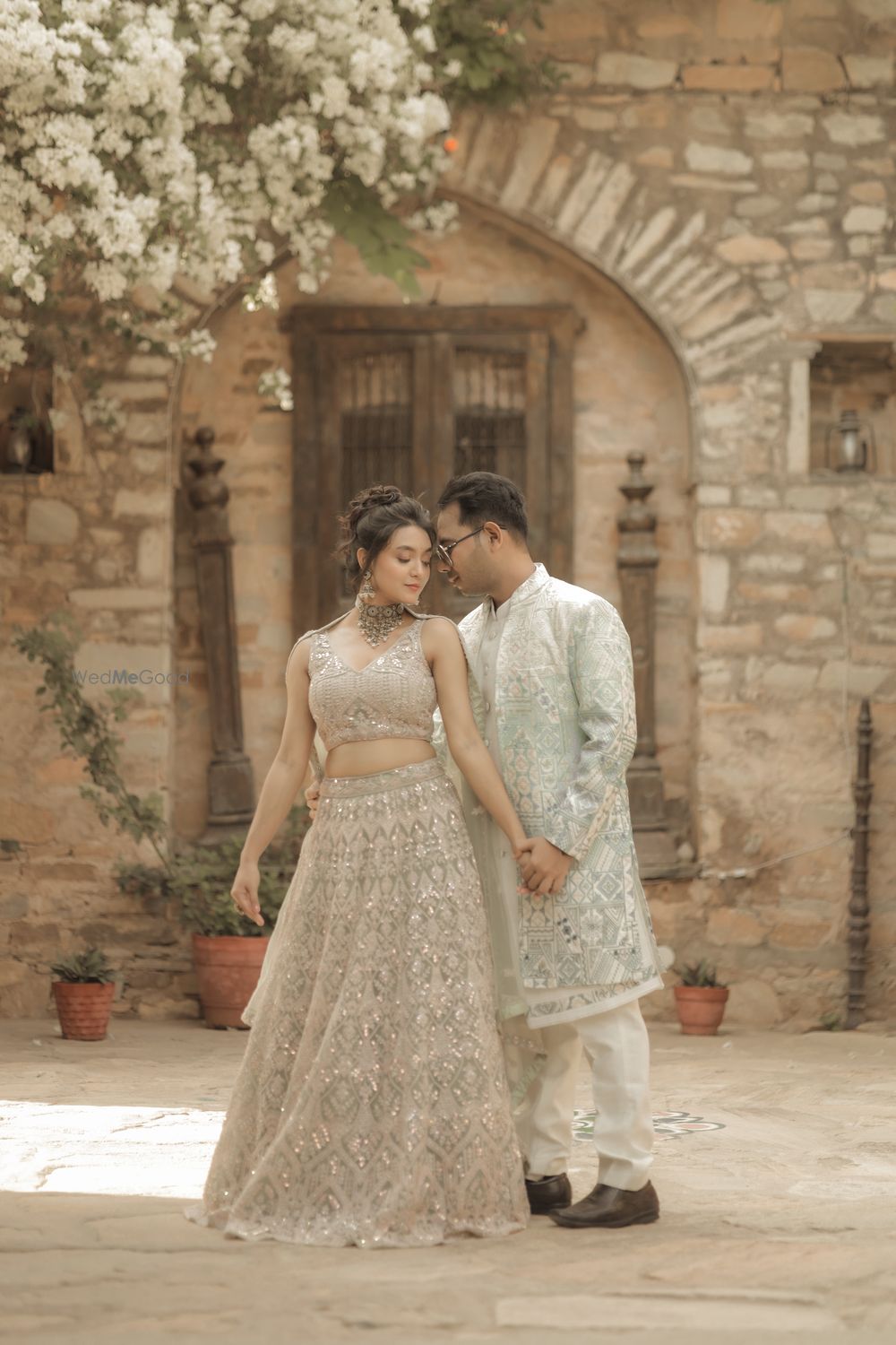 Photo By Arj Photography - Pre Wedding Photographers