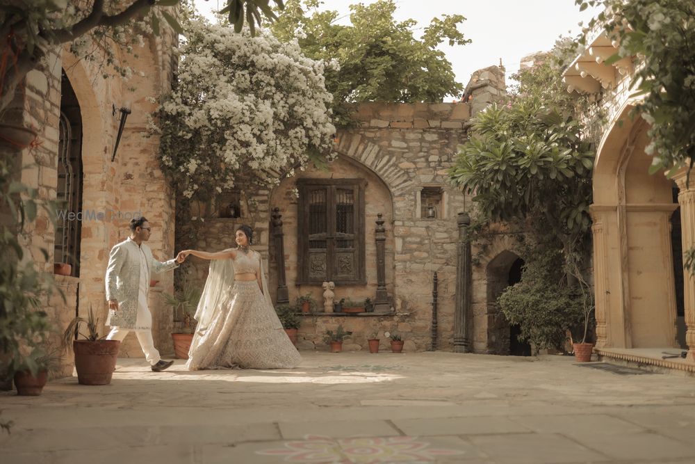 Photo By Arj Photography - Pre Wedding Photographers
