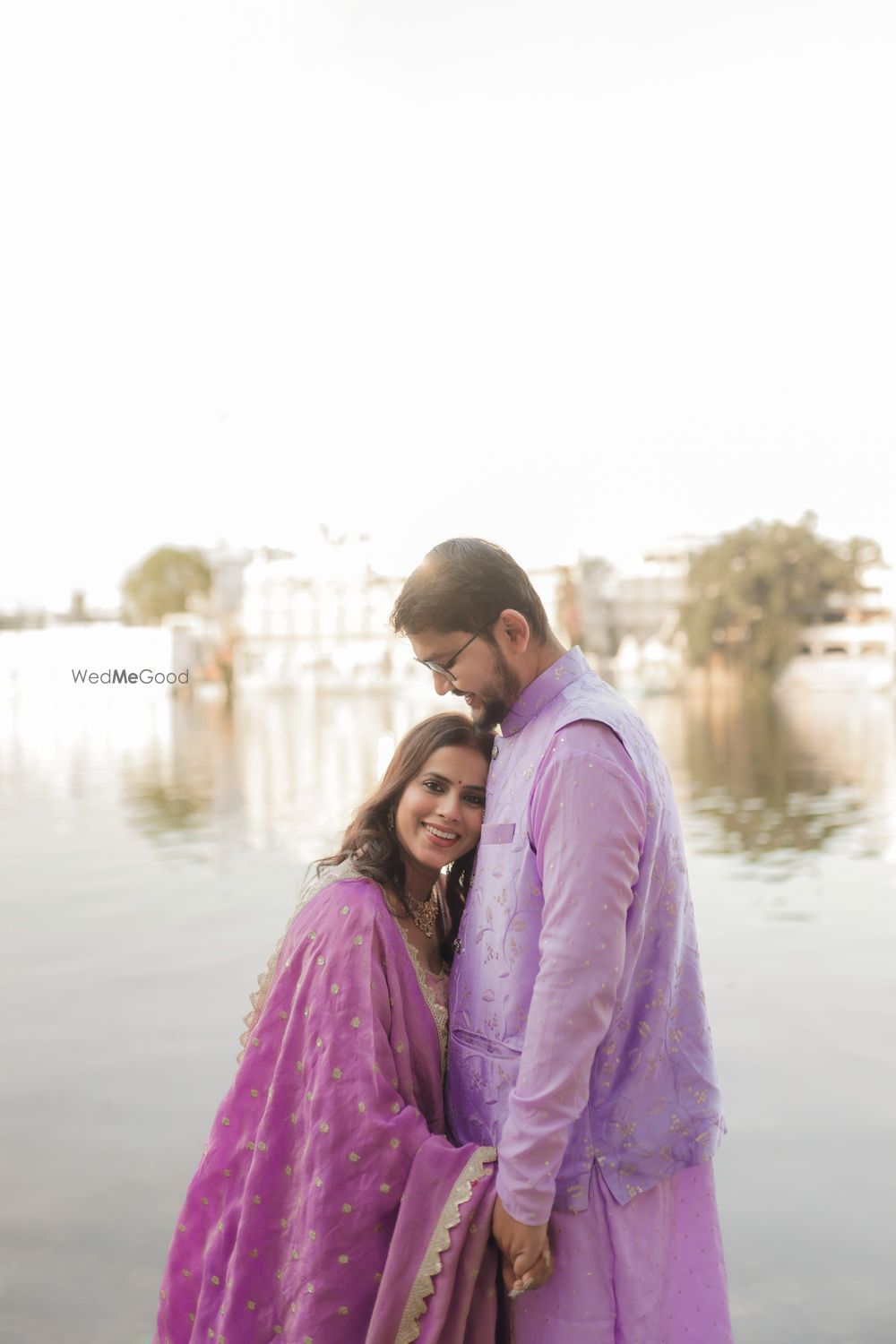 Photo By Arj Photography - Pre Wedding Photographers